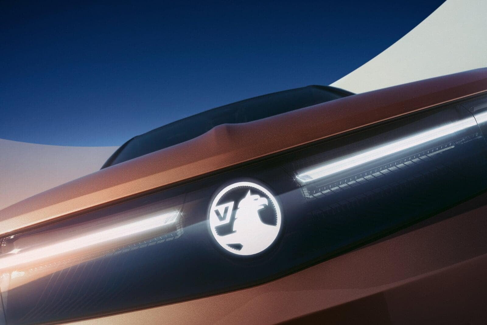 Electrifying Vauxhall Grandland unveiled